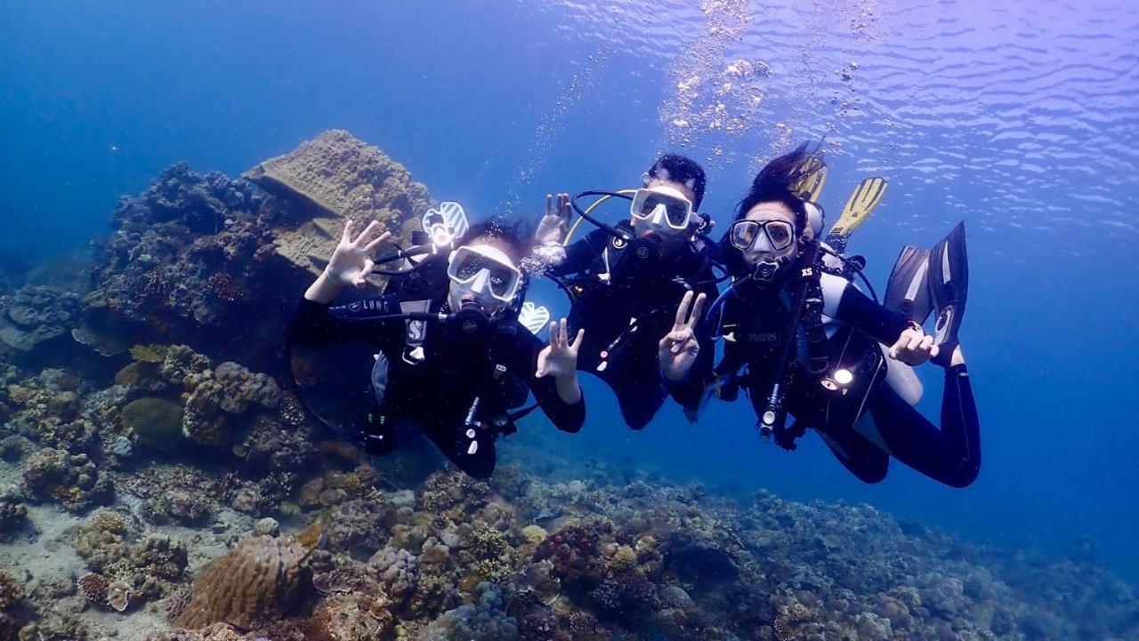 Hotel Pamanilao And Padoy'S Dive Camp Batangas Zewnętrze zdjęcie