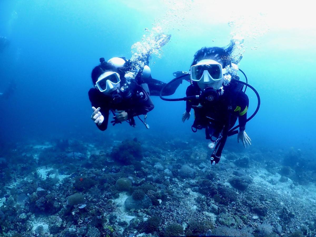 Hotel Pamanilao And Padoy'S Dive Camp Batangas Zewnętrze zdjęcie